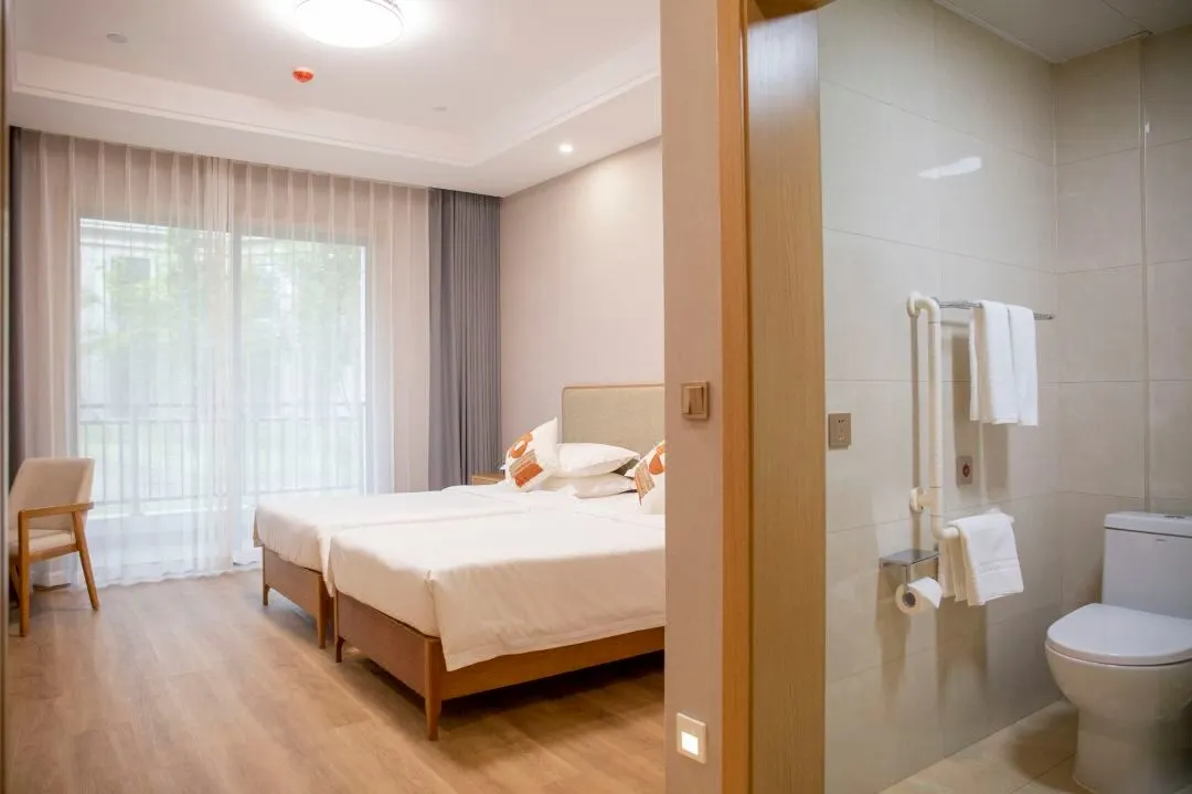 dbc258acf28bd52e1975bfe7dcd4ad4d-sz_72352