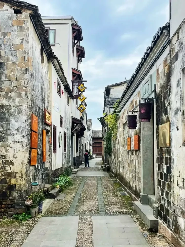 dbe9e60c352c17d3ac1f3a941418af89-sz_1113336