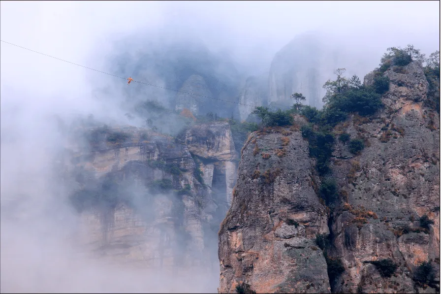 e270dc8b3e78c1e09151c94121165f91-sz_303298-1