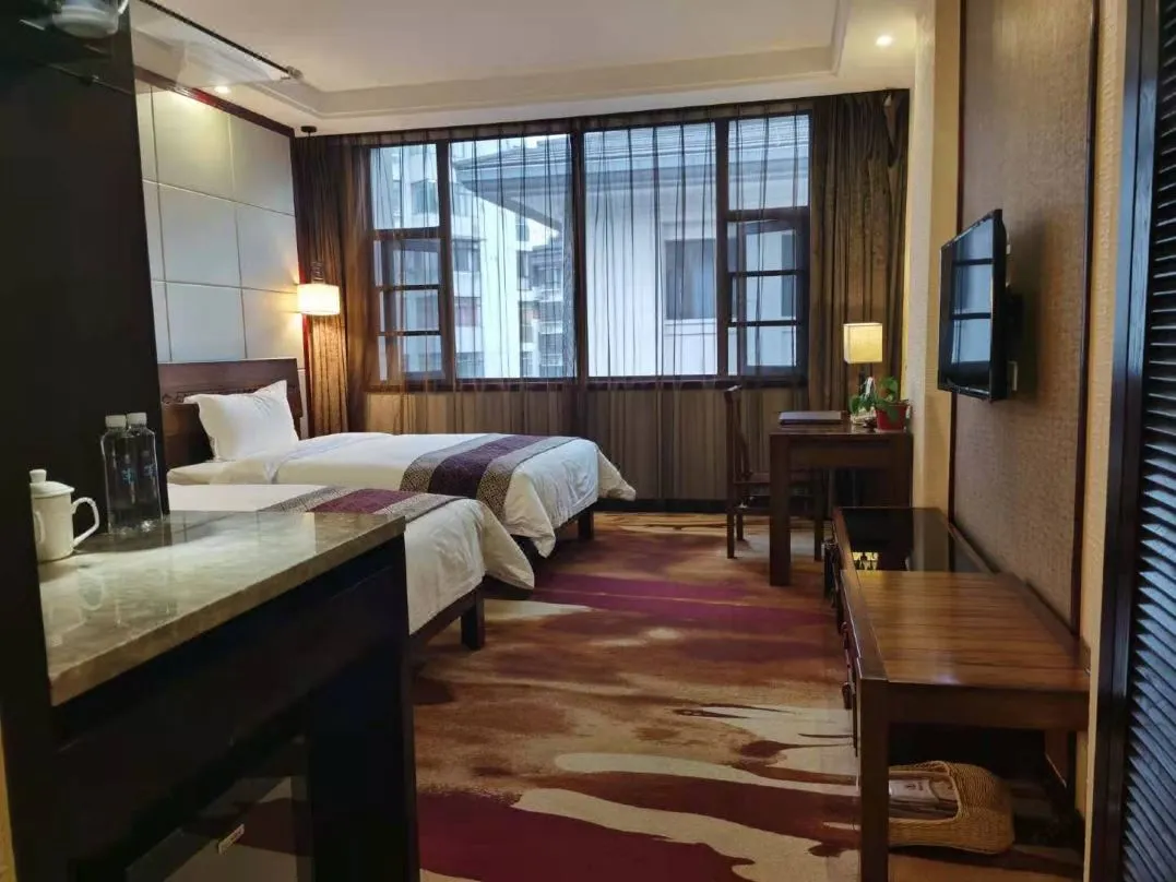 f4f13a67613d4f6f1271ab48d9d62975-sz_114002-1