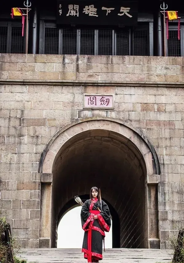 f914acebbaa8a61ad4b16279cbe446b2-sz_115606