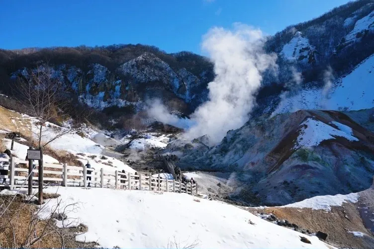 5999元起【白色冰雪祭•北海道无憾全景6日，玩这一次就够了！】经典精华景点一网打尽，行程排满爸妈放心；5顿风味正餐，1晚日式温泉泡汤；吉祥航司正点航班~