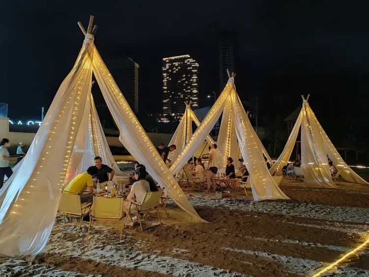 【五钻度假—海湾交响“粤”—逐浪双月湾】3餐4城5钻6承诺7体验8天双卧高端游2980！广州-佛山-深圳-惠州-3大特色餐-全程5钻酒店住宿-4晚连住22年新开5钻酒店（含空调）；