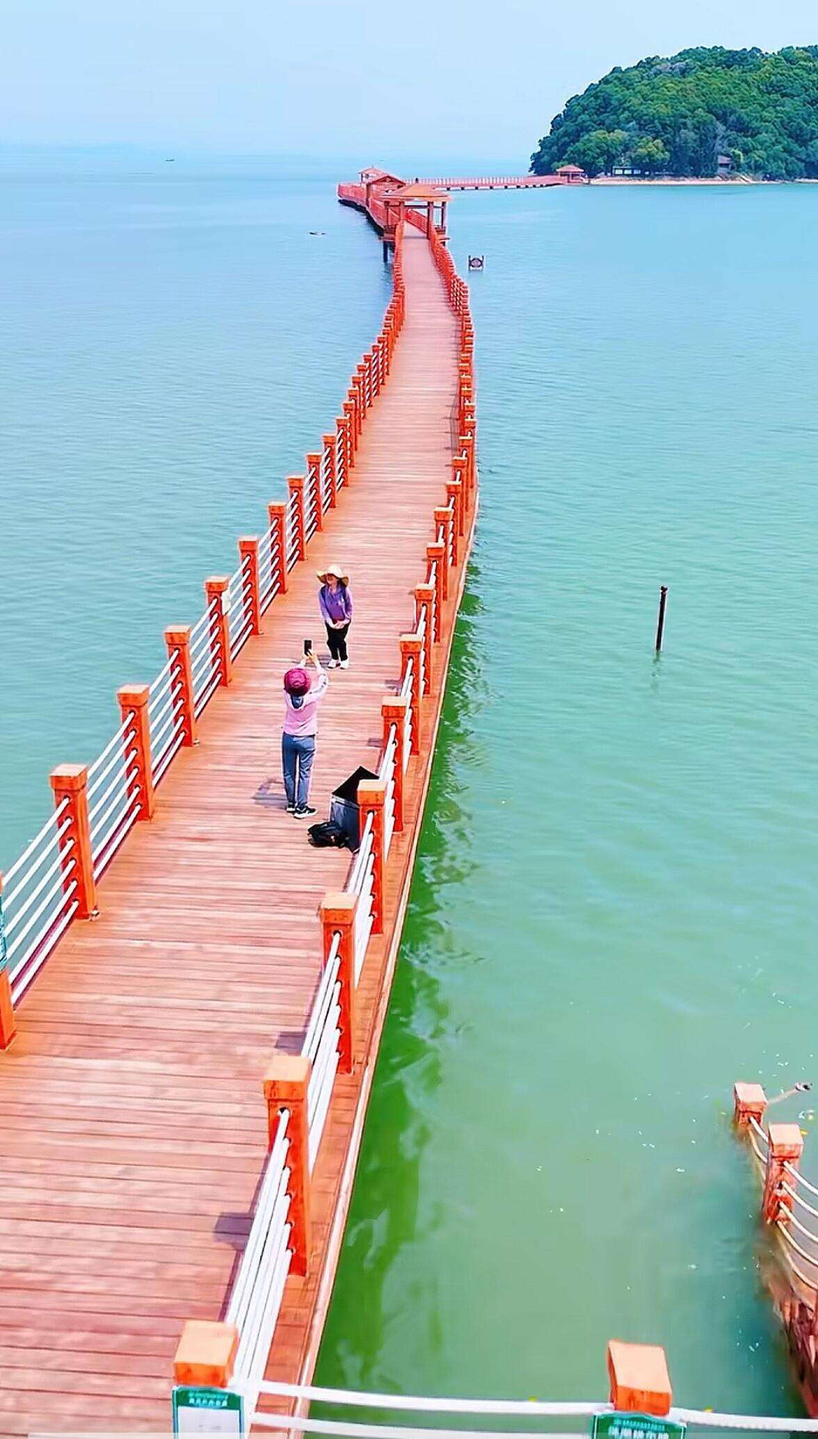 hrBBQHNqKwPKKmMB hrBBQHNqKwPKKmMB