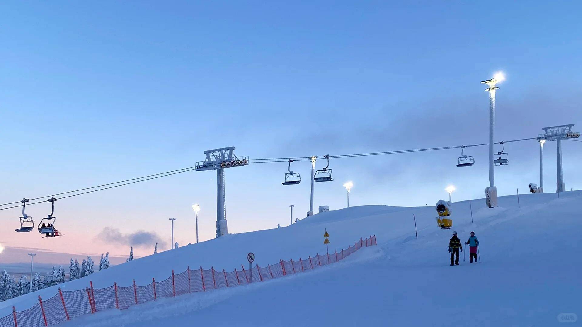 nZViEgTkaEJvLNUW nZViEgTkaEJvLNUW
