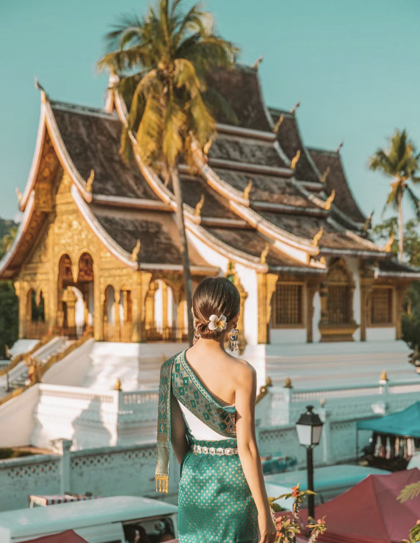 00000000AKMUXHJOLFCZZKzI