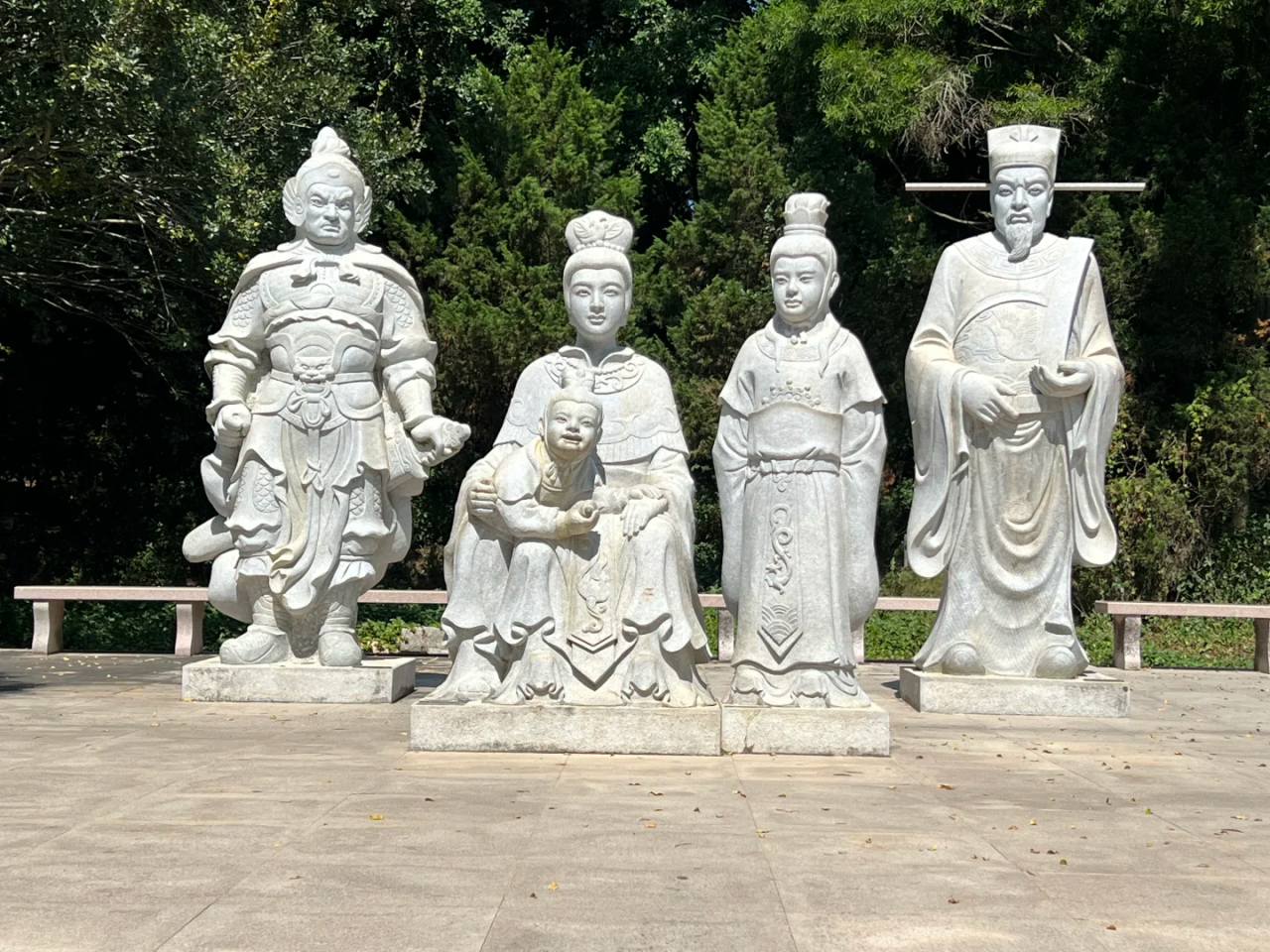 00000000GLFlDRzamRGgBorQ