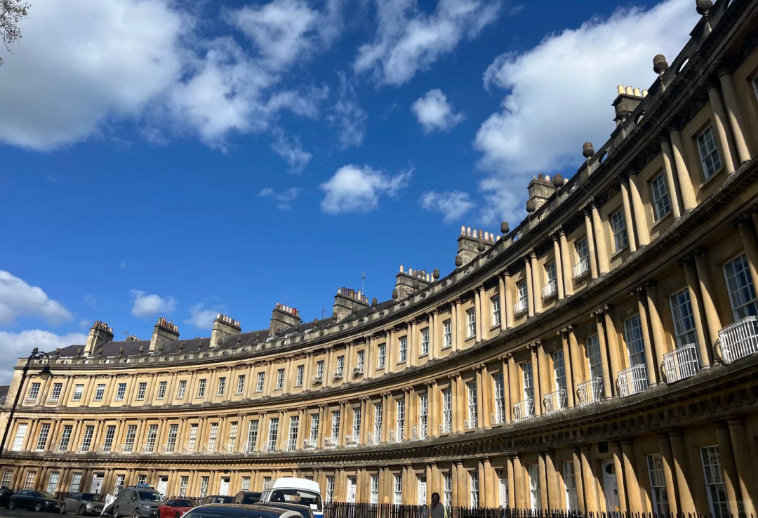 00000000GaeysOJUTuslsPlJ