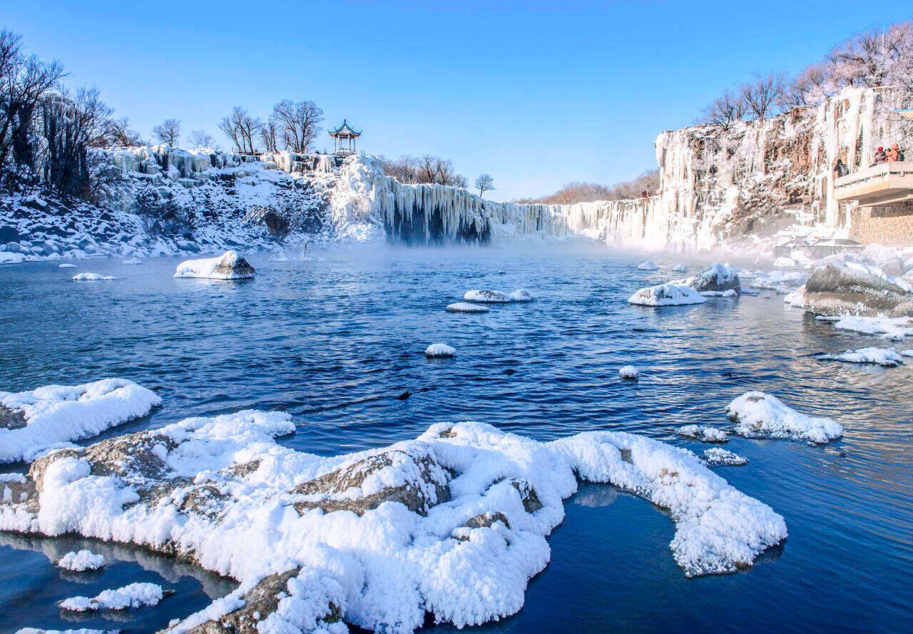 这次去东北一定要知道哈尔滨的故事！【尔滨故事|¥4799元/人起】长春进出·双飞6天，我们精心踩点安排哈尔滨+雪乡+延吉+镜泊湖的别样路线，聆听不一样的东北故事