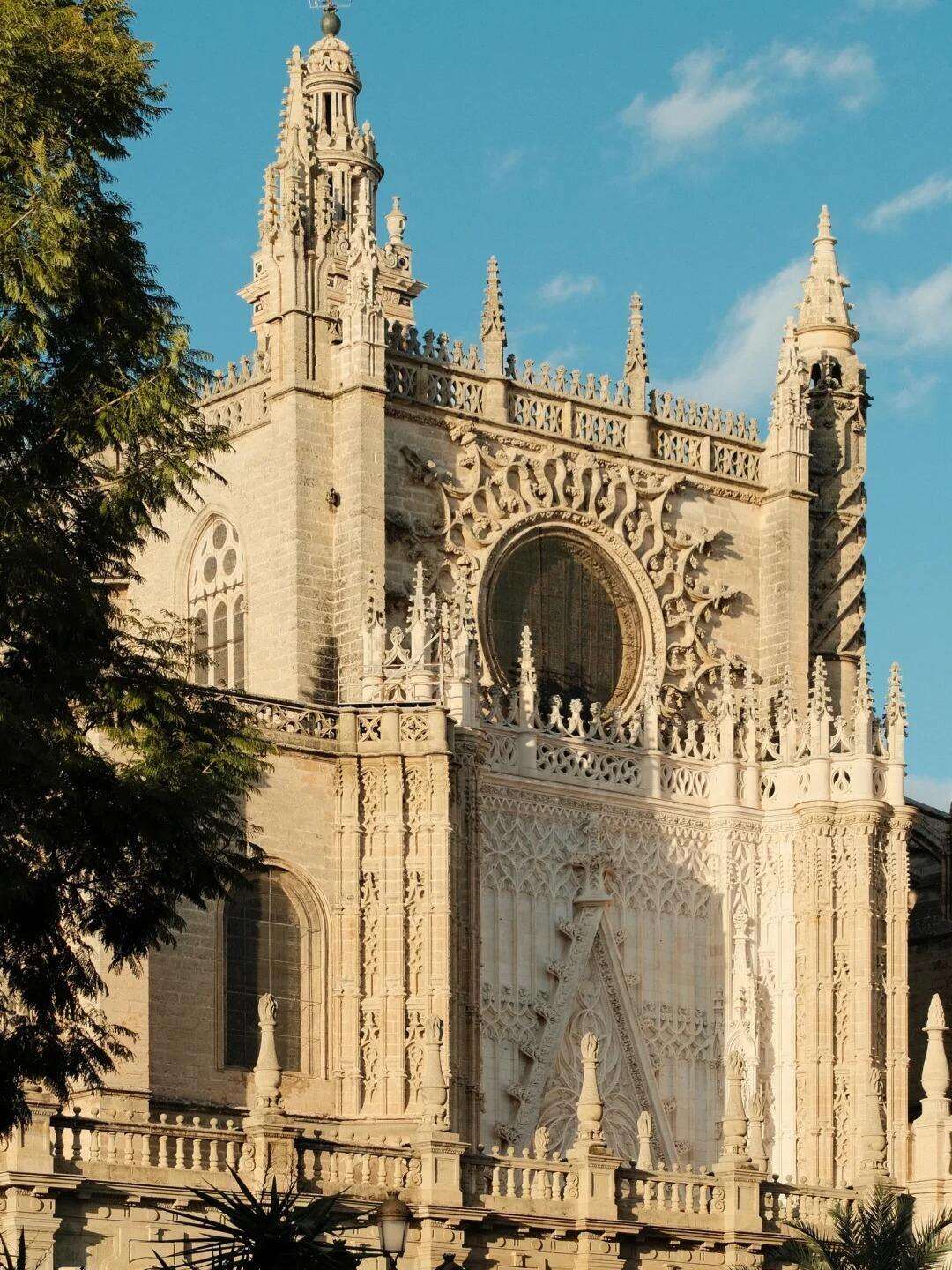 00000000LrgtpYEOneJsQRGi