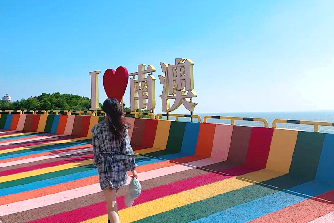 00000000NYaALLEOiNTsYVuQ