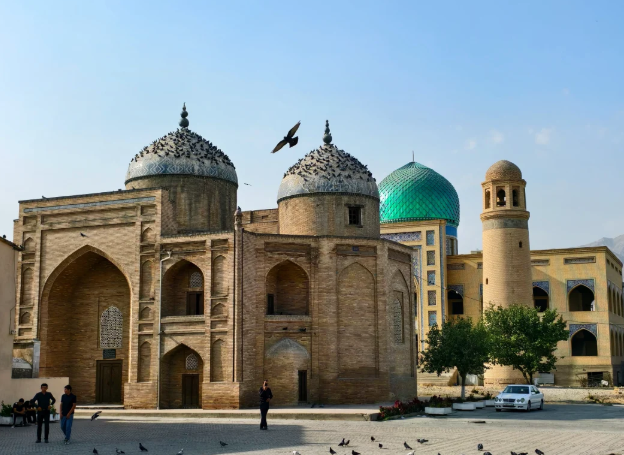 00000000WjJuokikBZOeNNbq