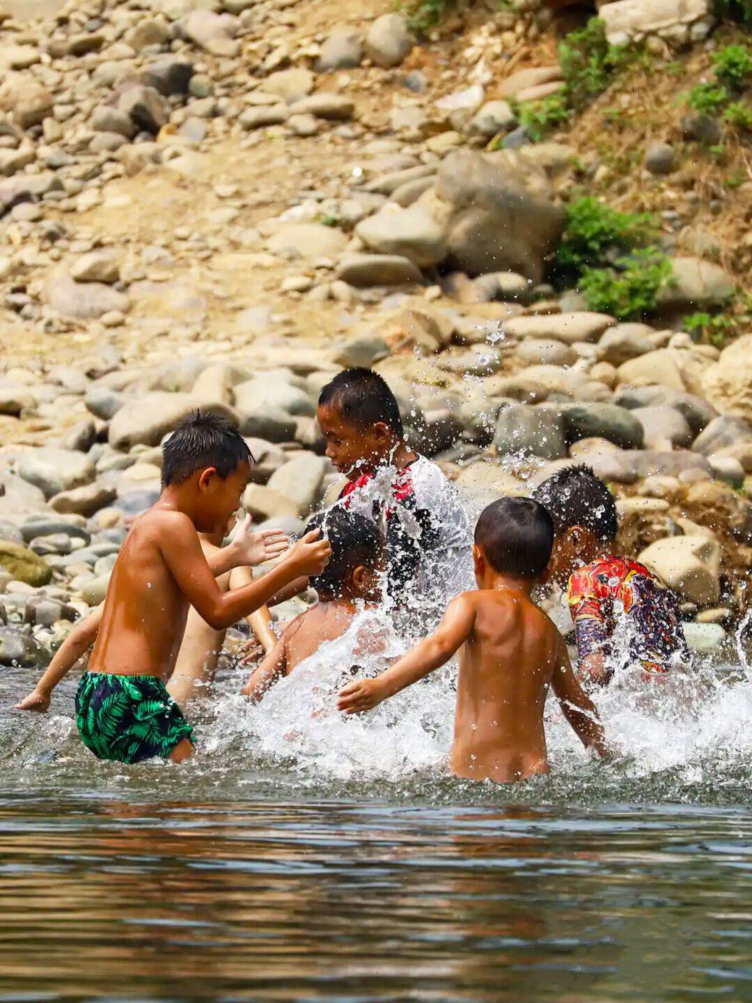 00000000bdUUtomKuMiHRgRR