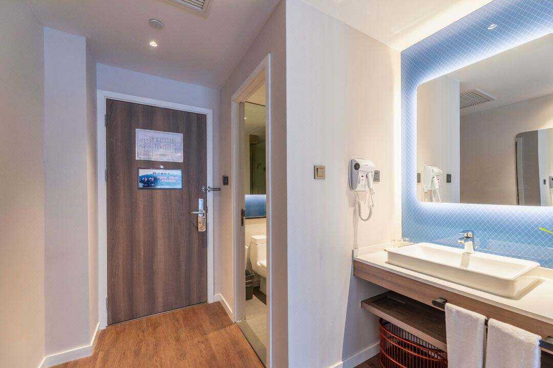 00000000hMLmQBrtnqhTRXST