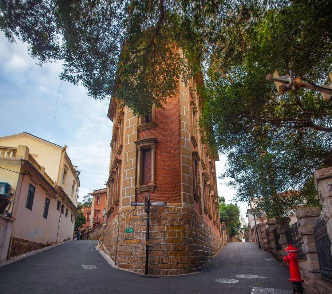 00000000lrSGxKHdLiZUeAyf-1