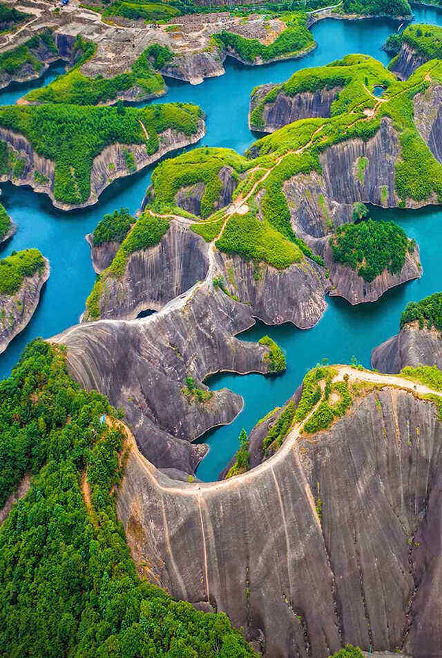 00000000puWhQErvIXhXwWvK