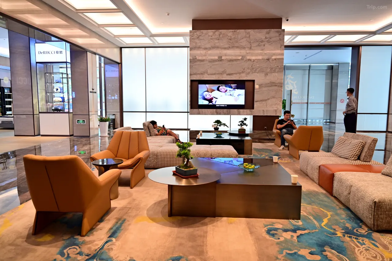 0200c120008tlty2z9414_W_1280_853_R5