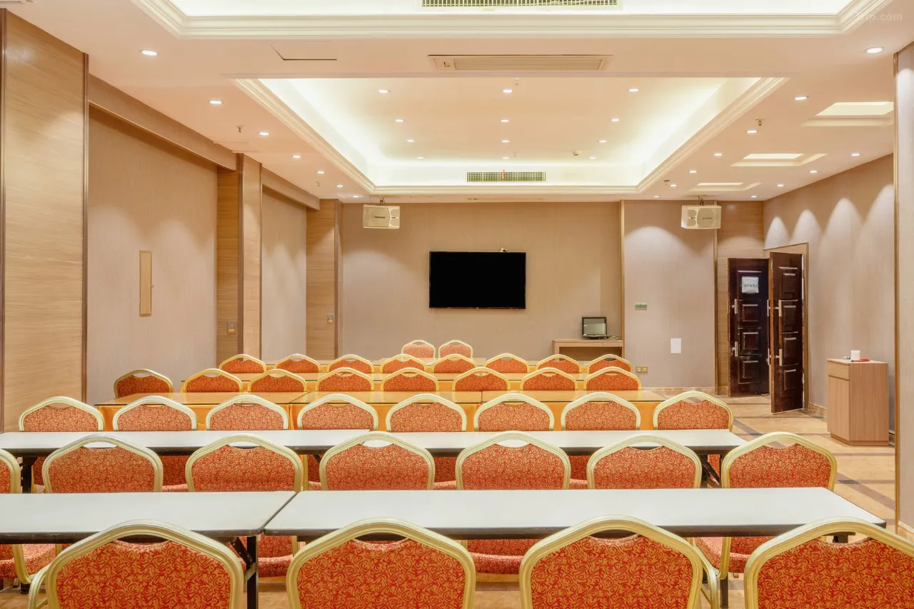 0200c120009fhuf9uB786_W_1280_853_R5