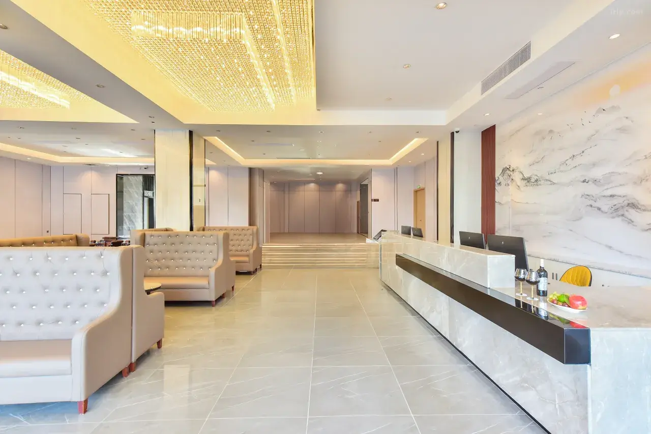 0201z12000oelbwqq0630_W_1280_853_R5