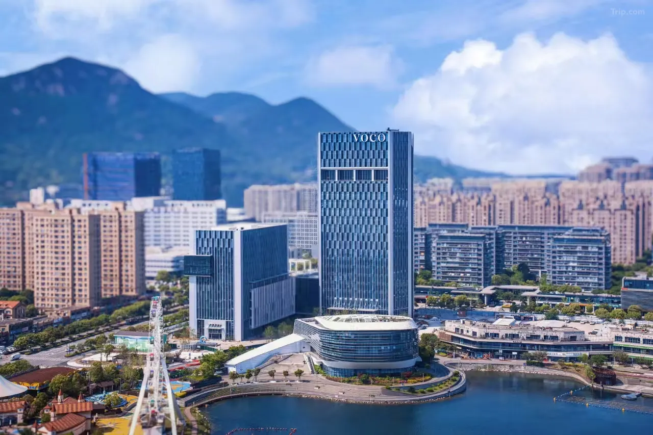 0203912000lq252l2FCE5_W_1280_853_R5