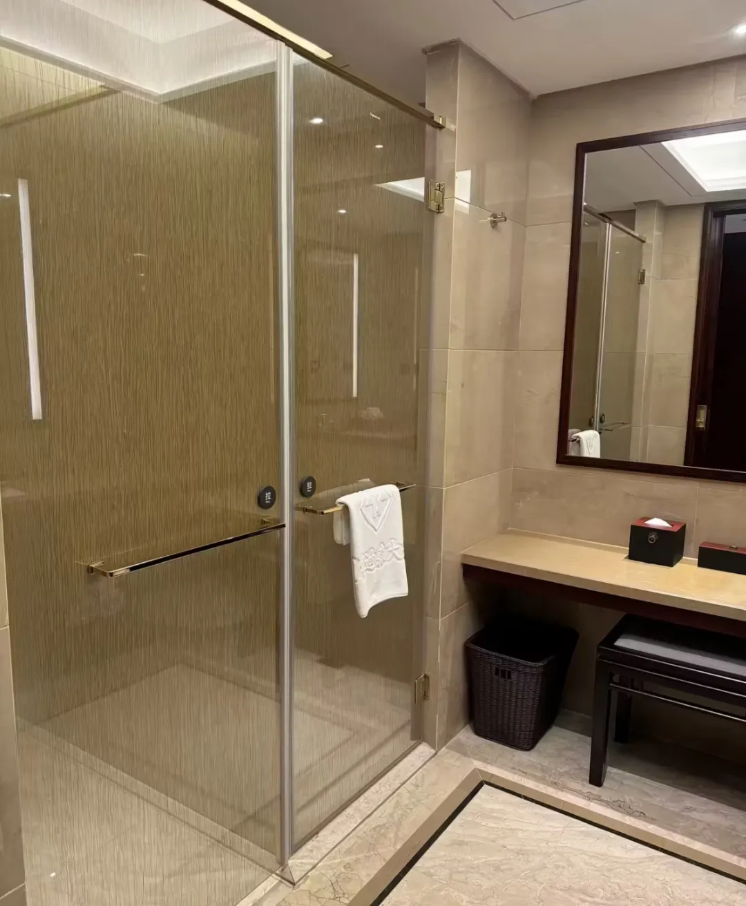 02e0cd7f8113278ab63343ceec901f49-sz_319649