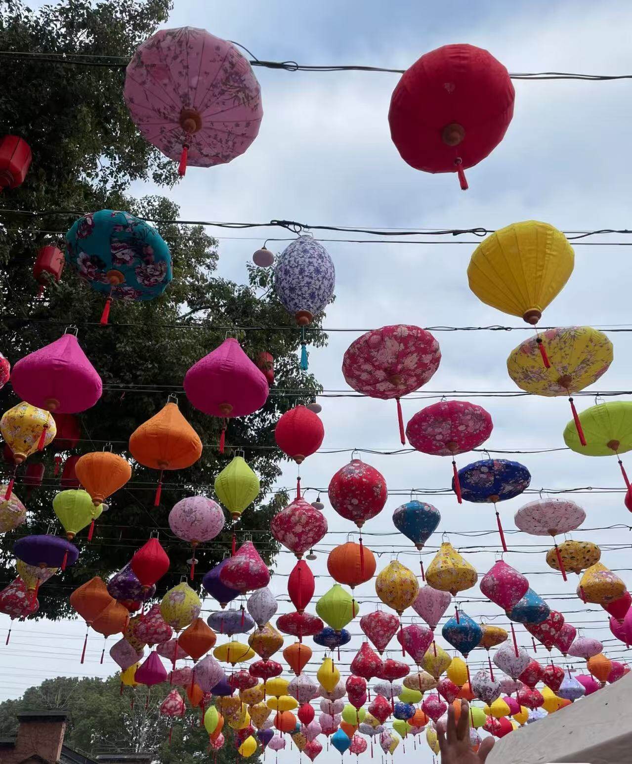 044c7914f458124610565263b4561357-sz_320135