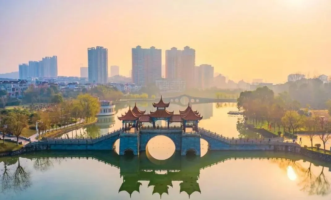 0550e3e500460c7d1721e35300f0f7cd-sz_78583