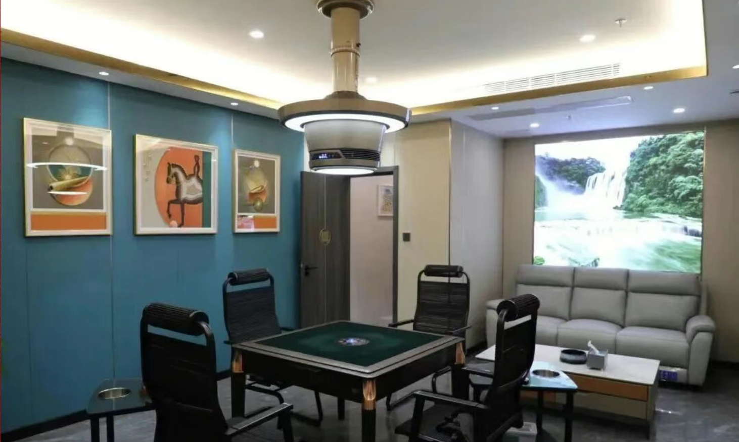 065f421d1160bb25e48f28c1d1d76938