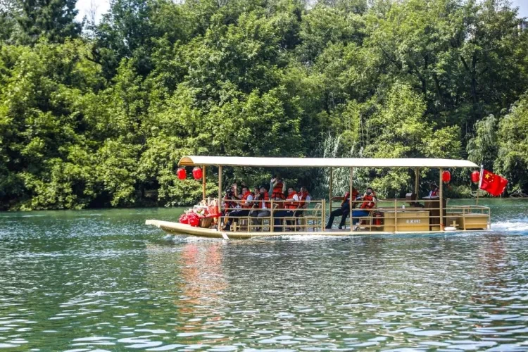 082731941a24122ad644e37d2f1b7d26-sz_279741 082731941a24122ad644e37d2f1b7d26-sz_279741