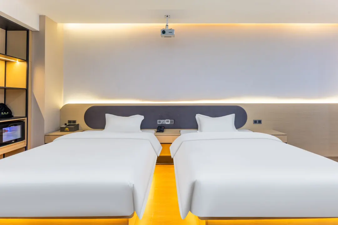 0b1cba73e76892f3c0c39addb60d4208-sz_127779