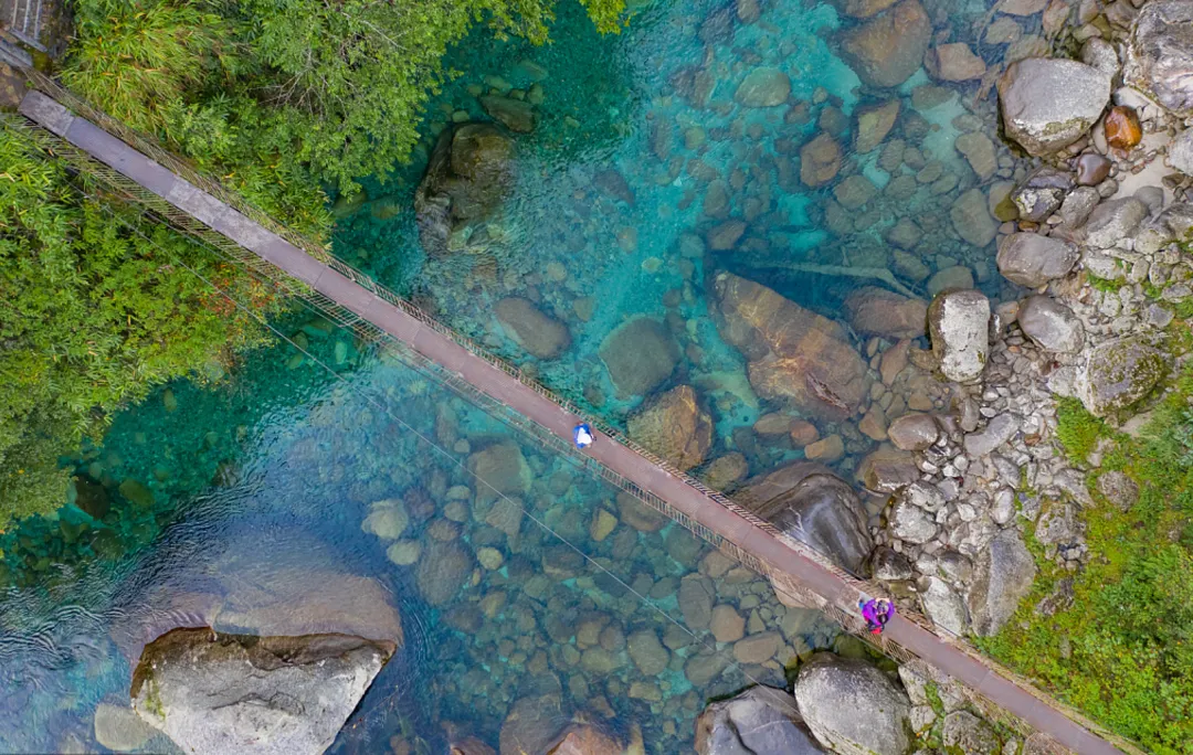 0d905a0cf6be2d48b099af3be0d3b995-sz_1696786 0d905a0cf6be2d48b099af3be0d3b995-sz_1696786