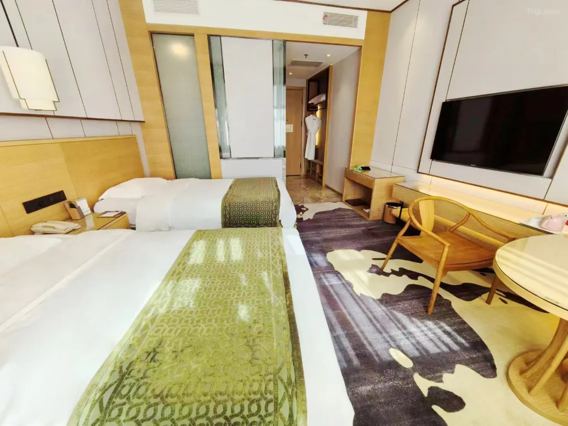 1mc0y12000dmhry24B975_W_1280_853_R5