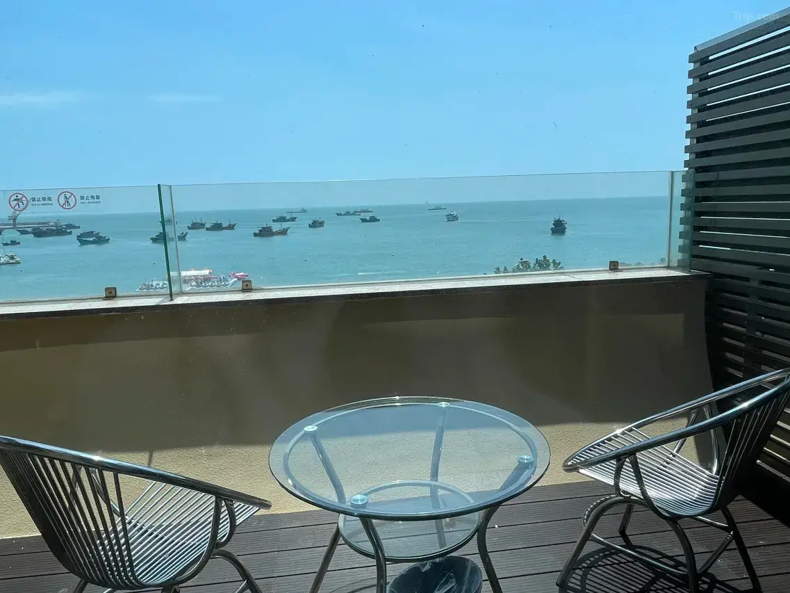 1mc0y12000k76h4y90E69_W_1280_853_R5