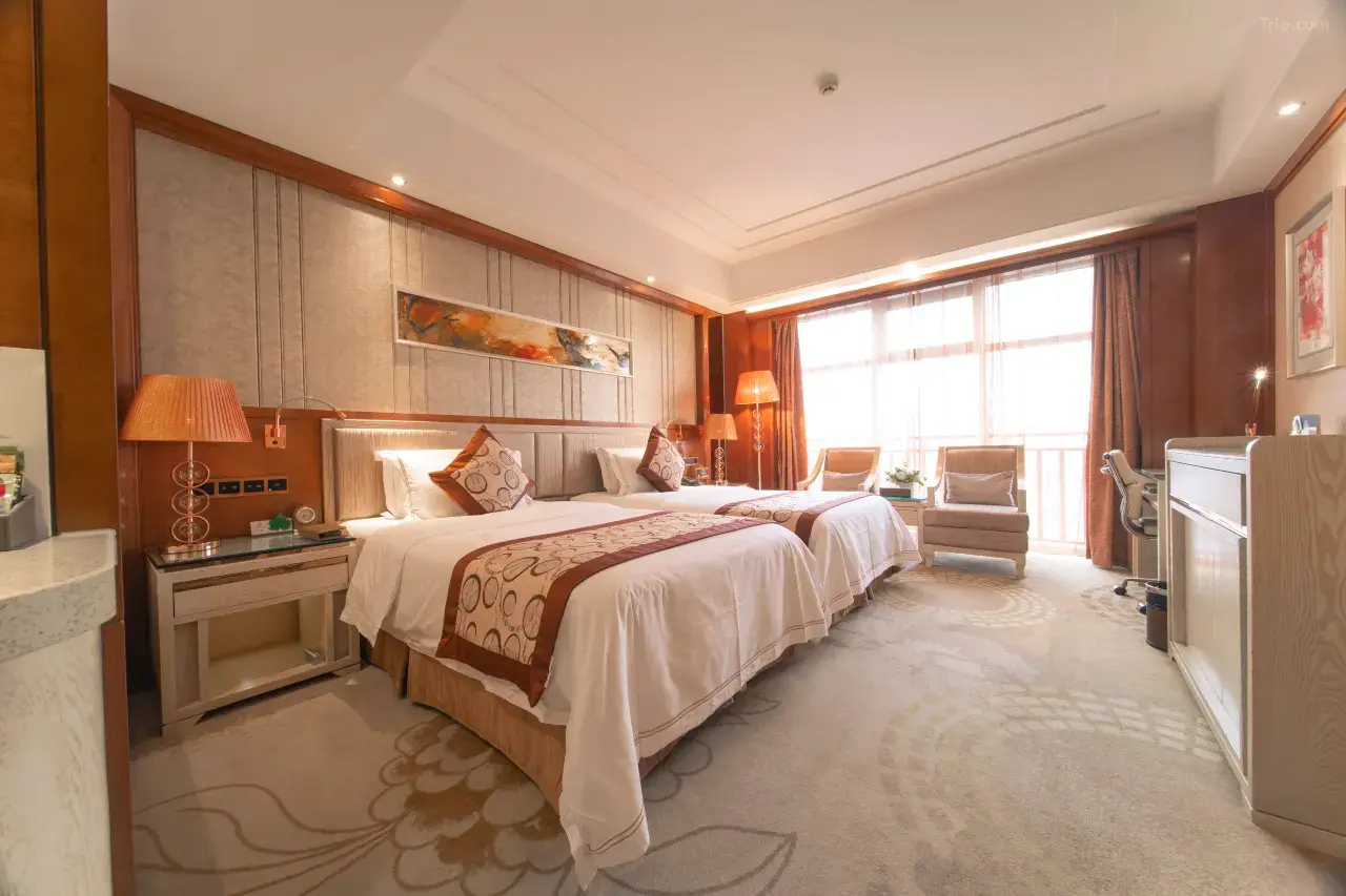 1mc1n12000jauydavA386_W_1280_853_R5-1