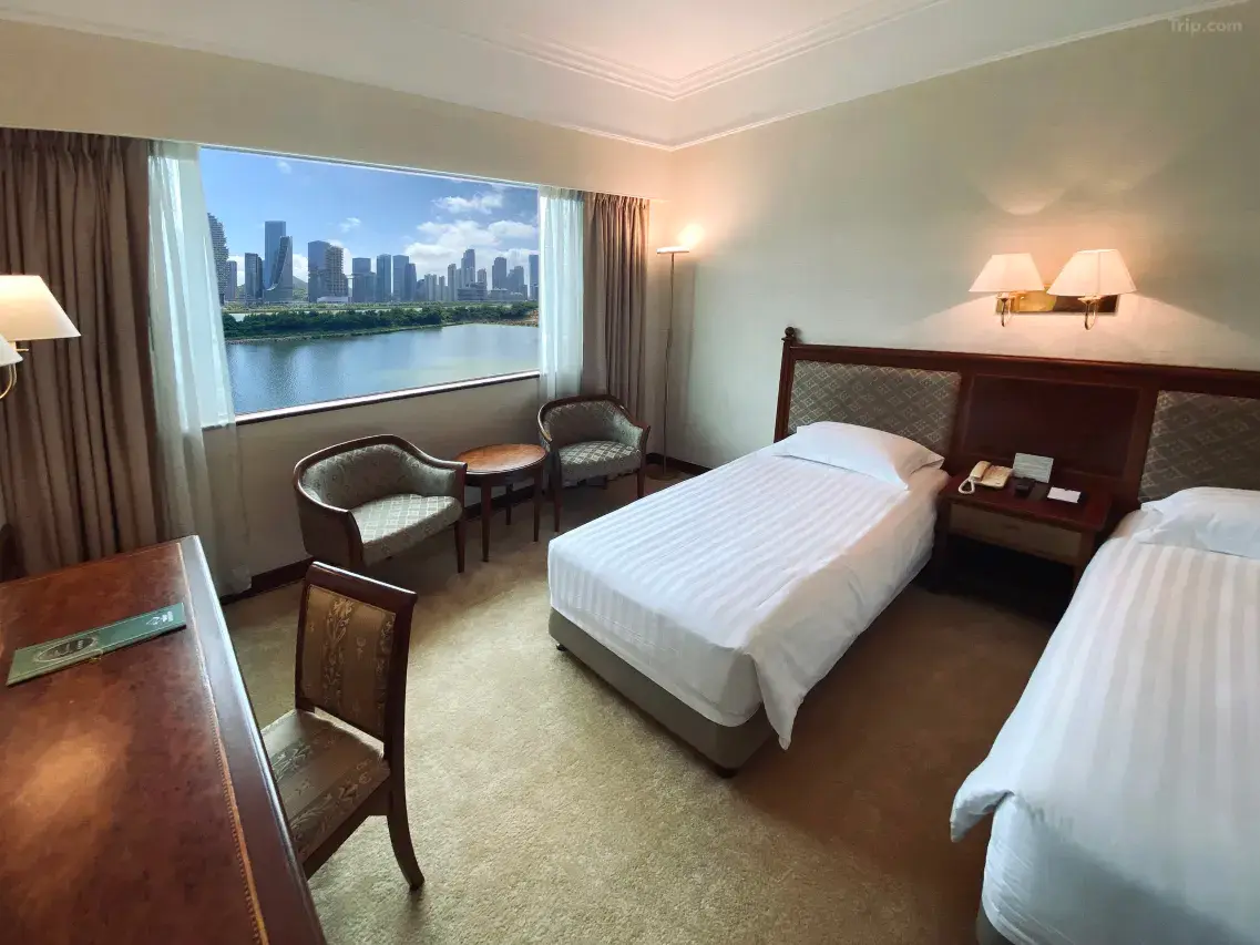 1mc2q12000dddggpbBC77_W_1280_853_R5