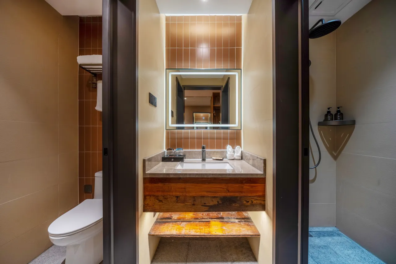 1mc2w12000hzrgg421B8E_W_1280_853_R5-1