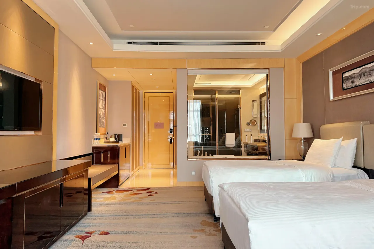 1mc4812000j6dgnun9A60_W_1280_853_R5