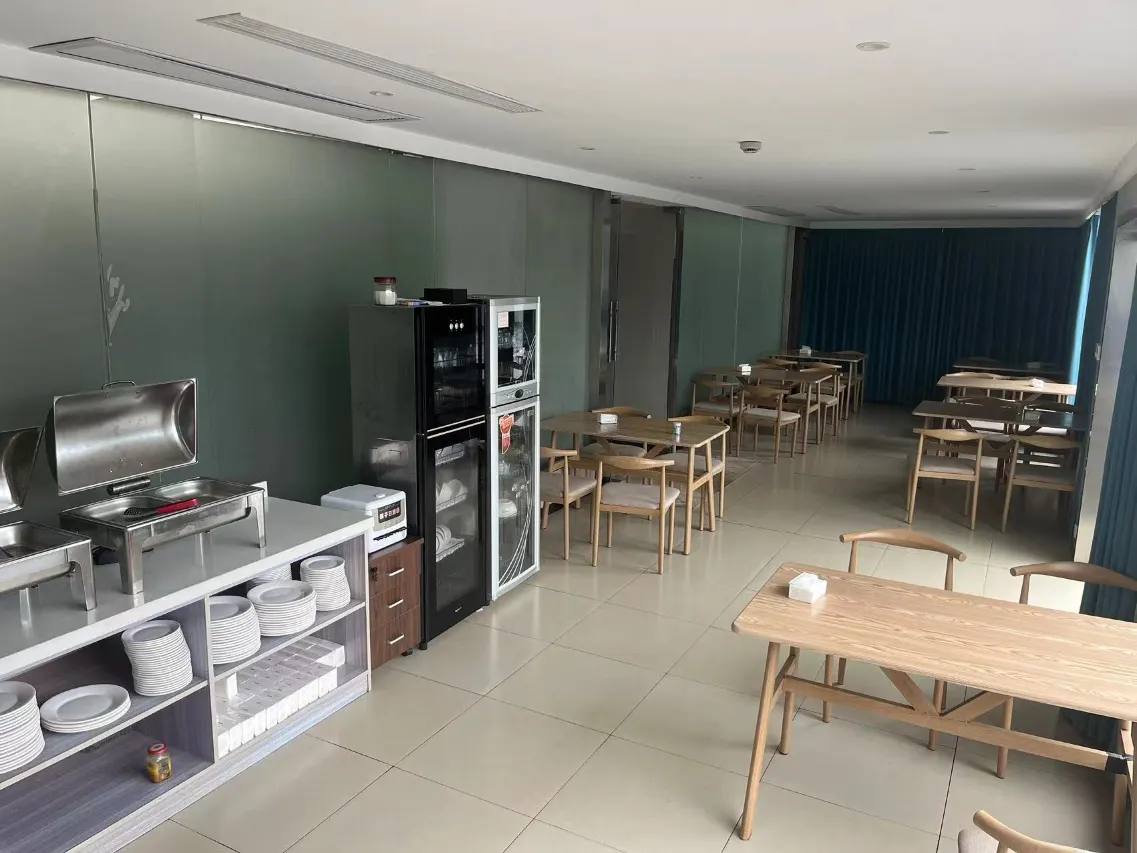 1mc4b12000amj0u6r43F0_W_1280_853_R5 1mc4b12000amj0u6r43F0_W_1280_853_R5