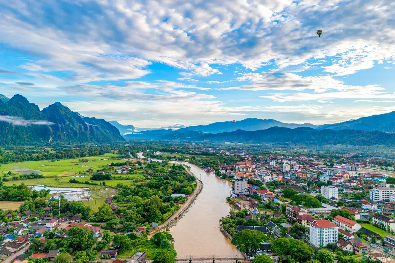 1mc5z12000ffelncxF989_W_1280_853_R5