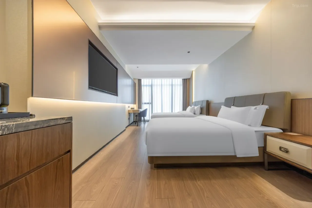 1mc6l12000khfehe7C3AF_W_1280_853_R5