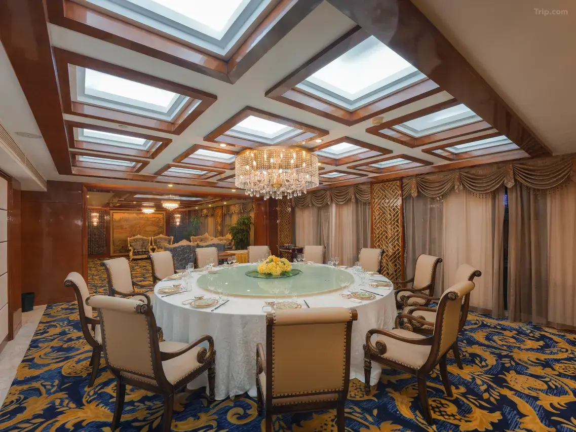 1mc6n12000cjmblzf4843_W_1280_853_R5-1