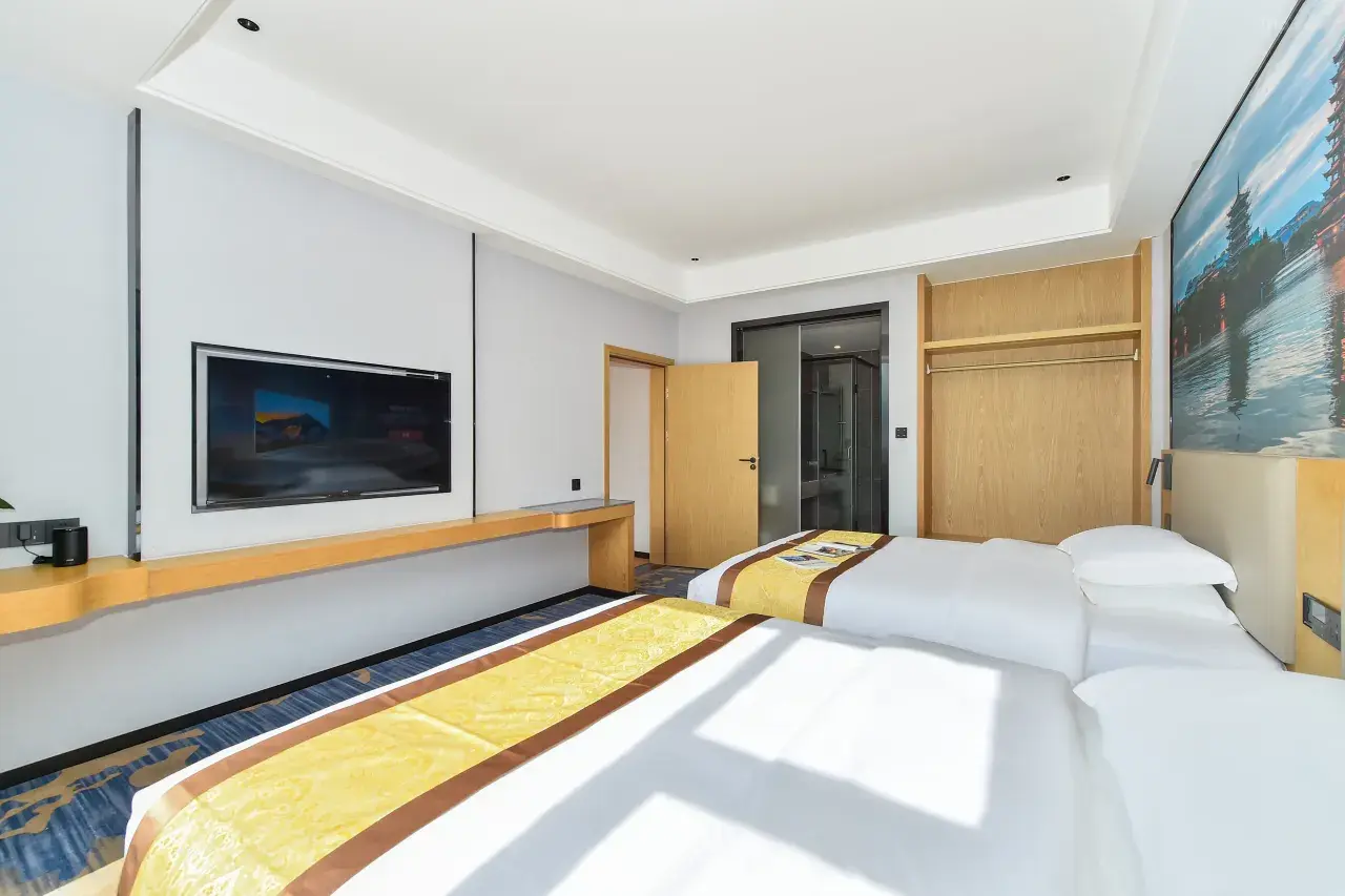 1mc6o12000of1lhx459B4_W_1280_853_R5