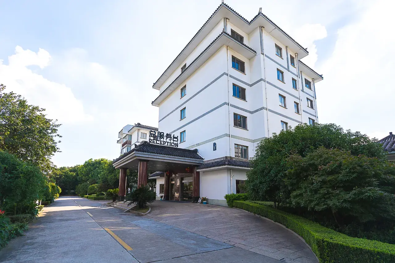 2001180000014ol3e46D2_W_1280_853_R5