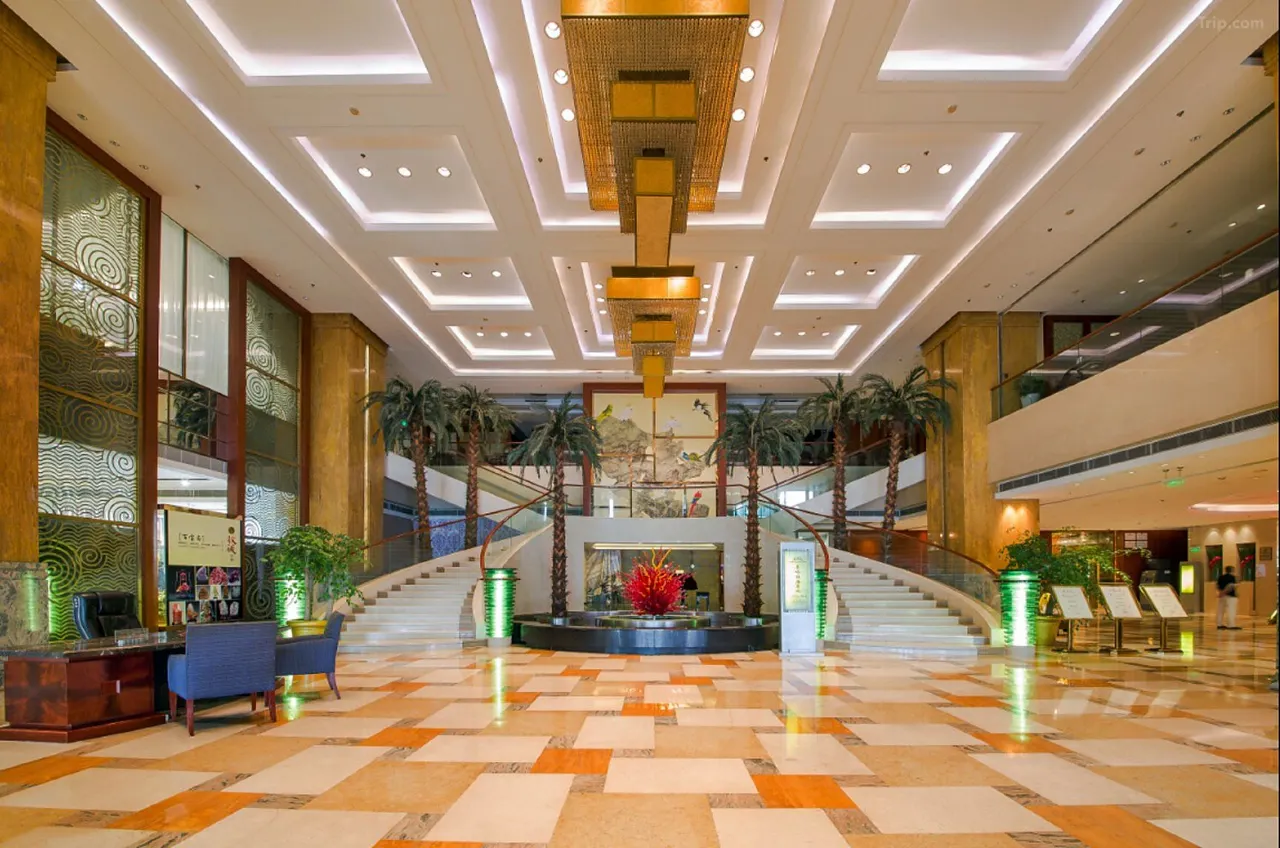 20060b0000005uo5vE270_W_1280_853_R5