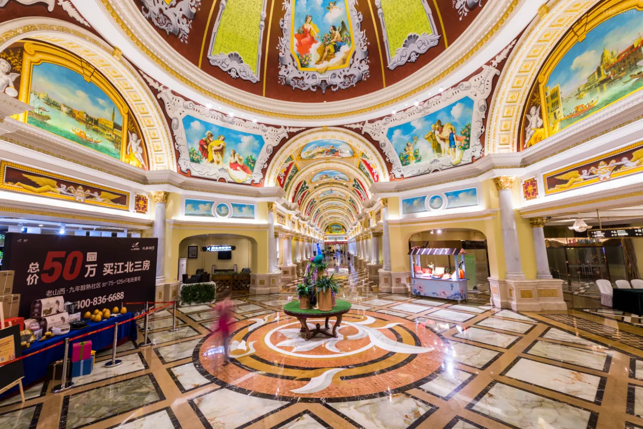 200817000001116h399F3_W_1280_853_R5