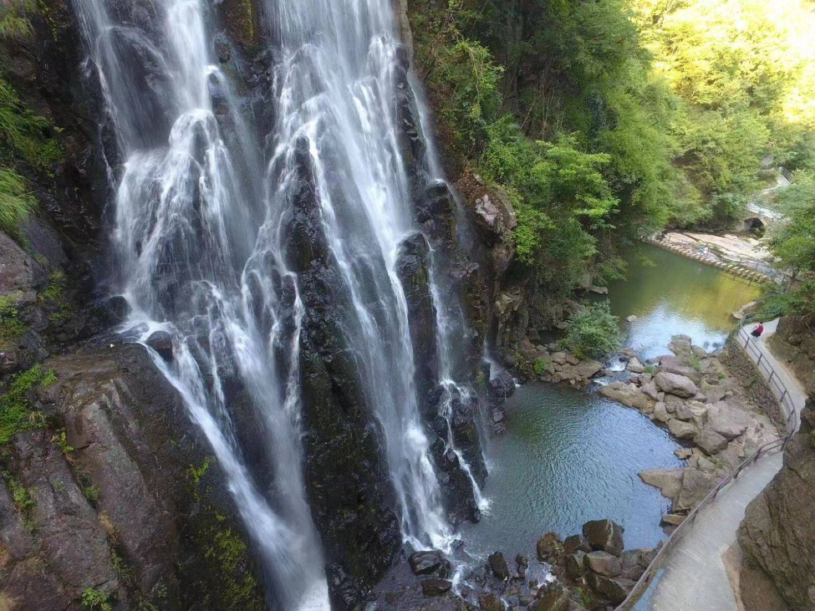 22035cd0869b8b00b9ce30171dcb75b6-sz_362368-1