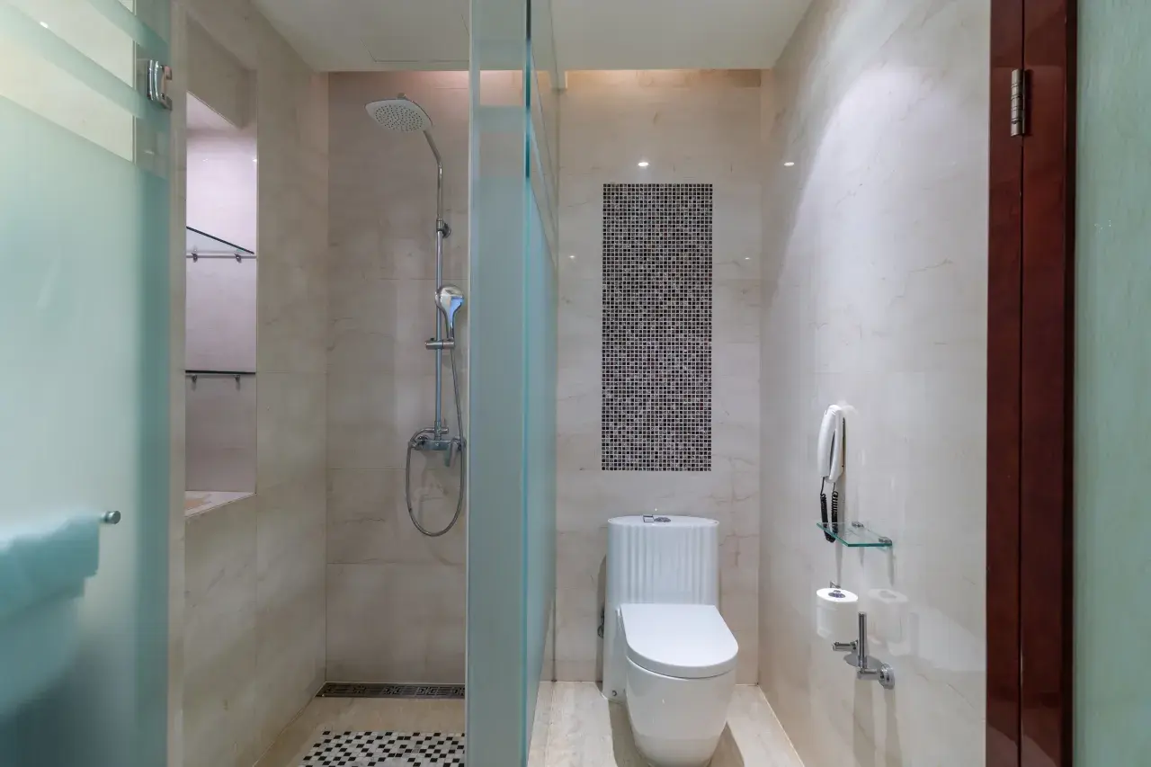 220u10000000owm8z2F74_W_1280_853_R5-1