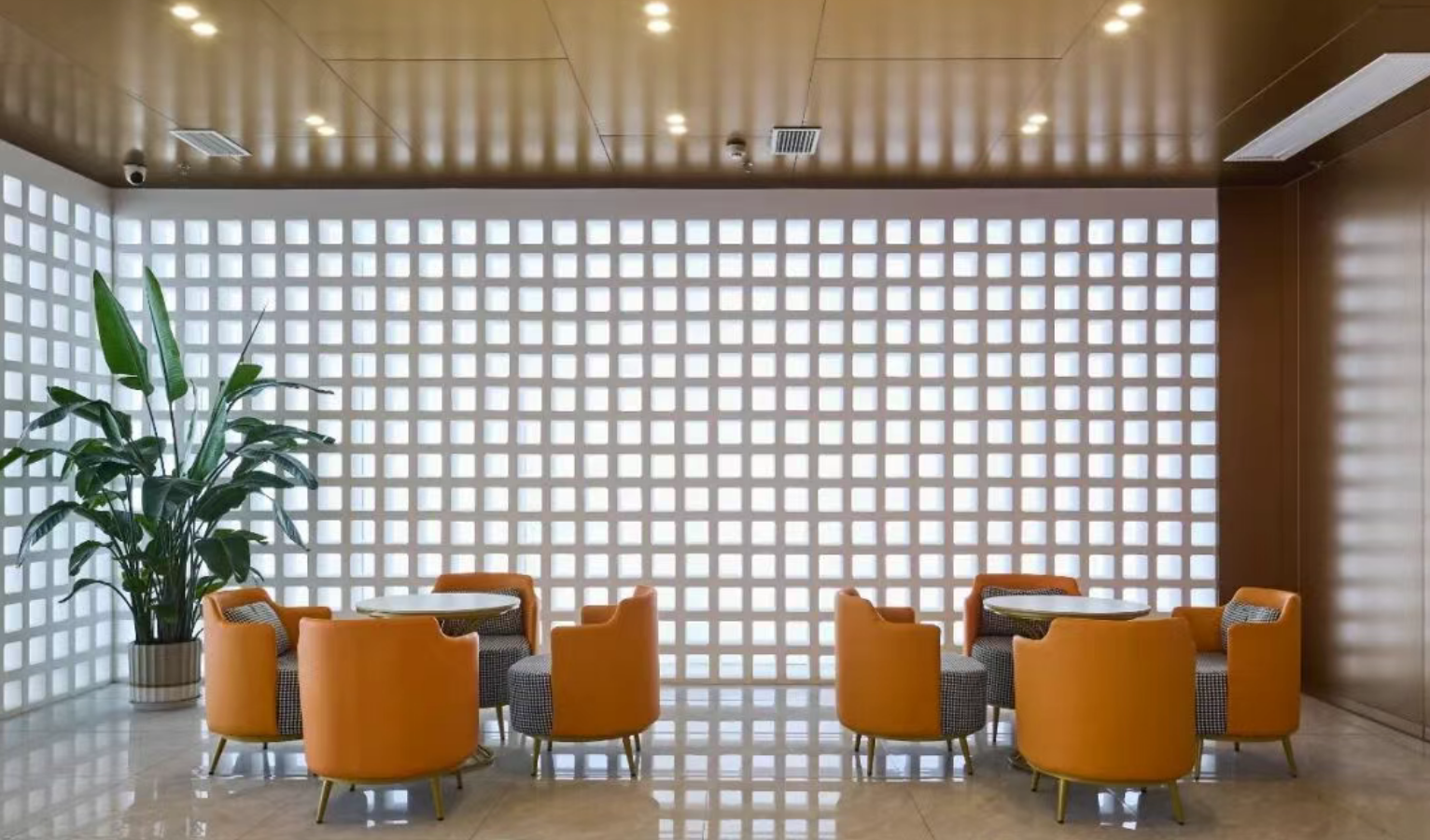 23d0b2fb732488f3dcd4dc257b3f121e