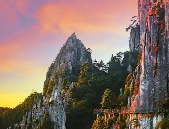 273485e2b5ff640b09fdf9ee70d84e19-sz_49109