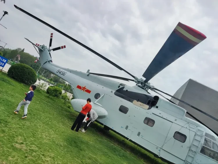 2e8b0b242c9e4b3b4e384057e2760731-sz_2108042